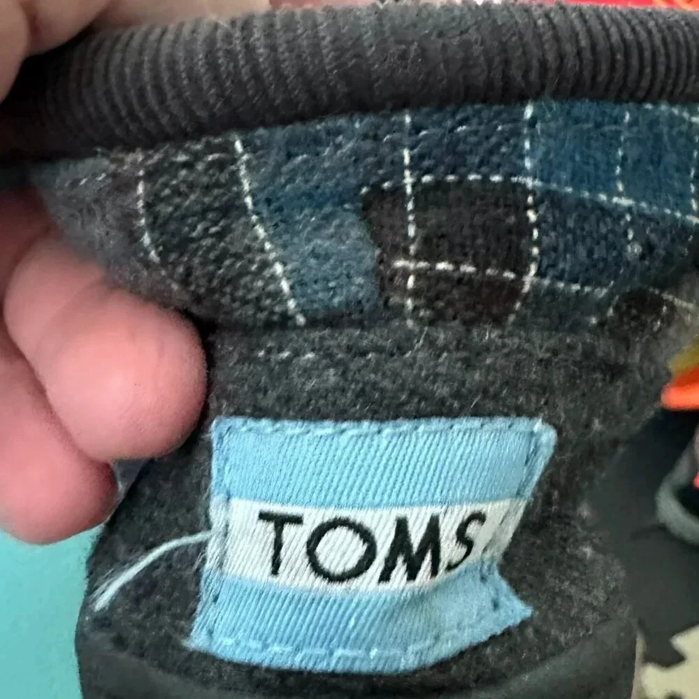 Toddler Boys gray wool Toms Botas booties shoes size Y12